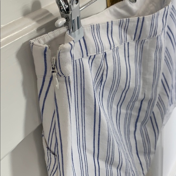 BCBG MAXAZIRA mini skirt - Picture 3 of 4